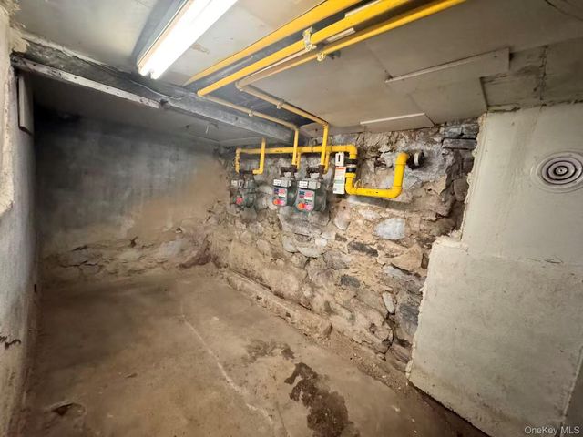 30-72 Steinway Street, Astoria, NY 11103