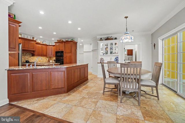 4805 MOUNTAIN RISE DR, Harrisburg, PA 17110