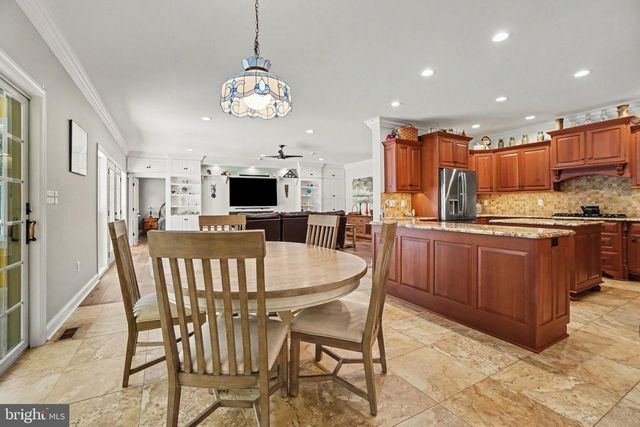 4805 MOUNTAIN RISE DR, Harrisburg, PA 17110