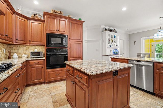 4805 MOUNTAIN RISE DR, Harrisburg, PA 17110