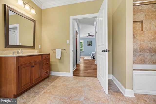4805 MOUNTAIN RISE DR, Harrisburg, PA 17110