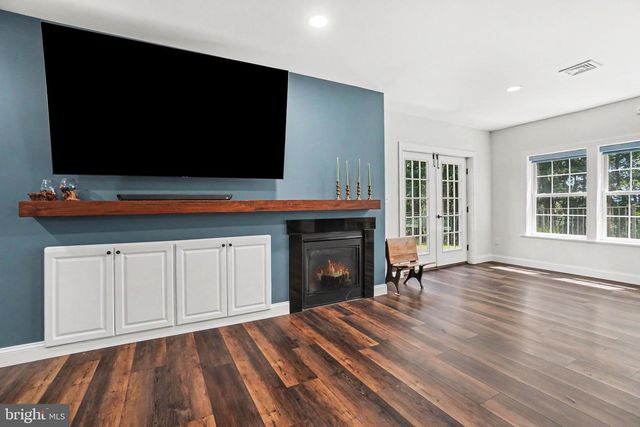 4805 MOUNTAIN RISE DR, Harrisburg, PA 17110