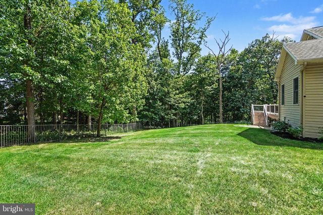 4805 MOUNTAIN RISE DR, Harrisburg, PA 17110