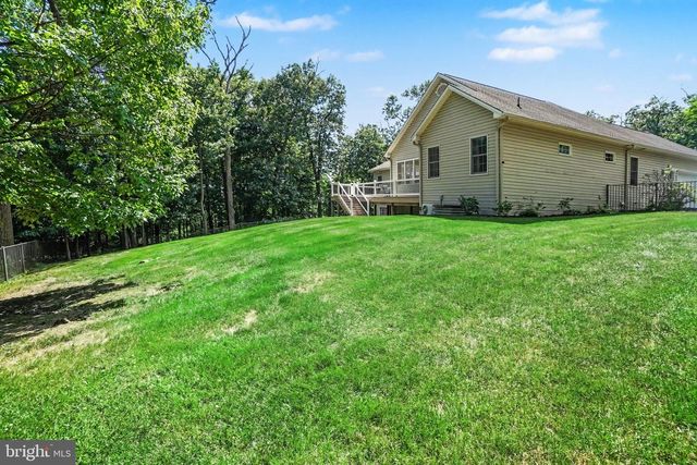 4805 MOUNTAIN RISE DR, Harrisburg, PA 17110