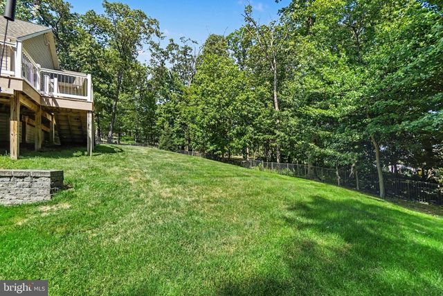 4805 MOUNTAIN RISE DR, Harrisburg, PA 17110