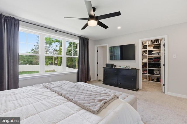 732 OAK WAY, Havertown, PA 19083