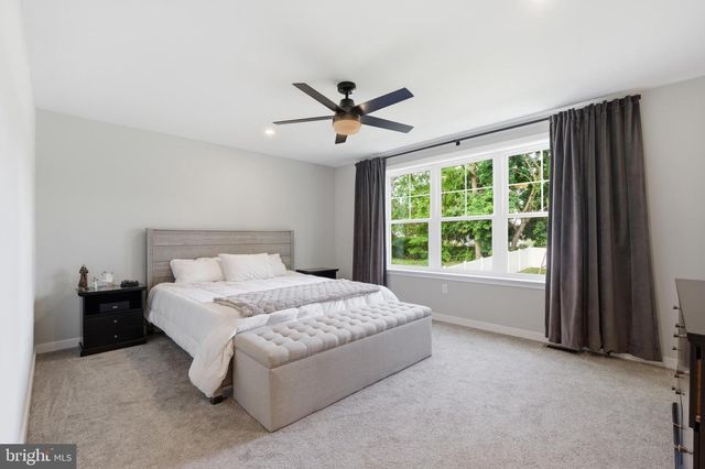 732 OAK WAY, Havertown, PA 19083