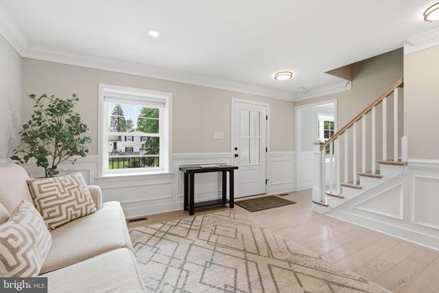 732 OAK WAY, Havertown, PA 19083
