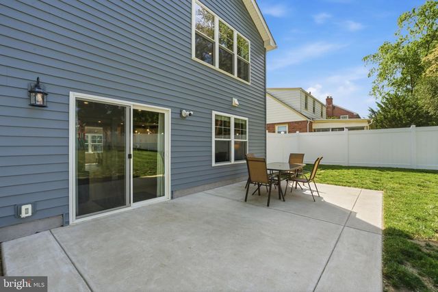 732 OAK WAY, Havertown, PA 19083
