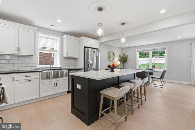 732 OAK WAY, Havertown, PA 19083