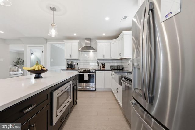 732 OAK WAY, Havertown, PA 19083