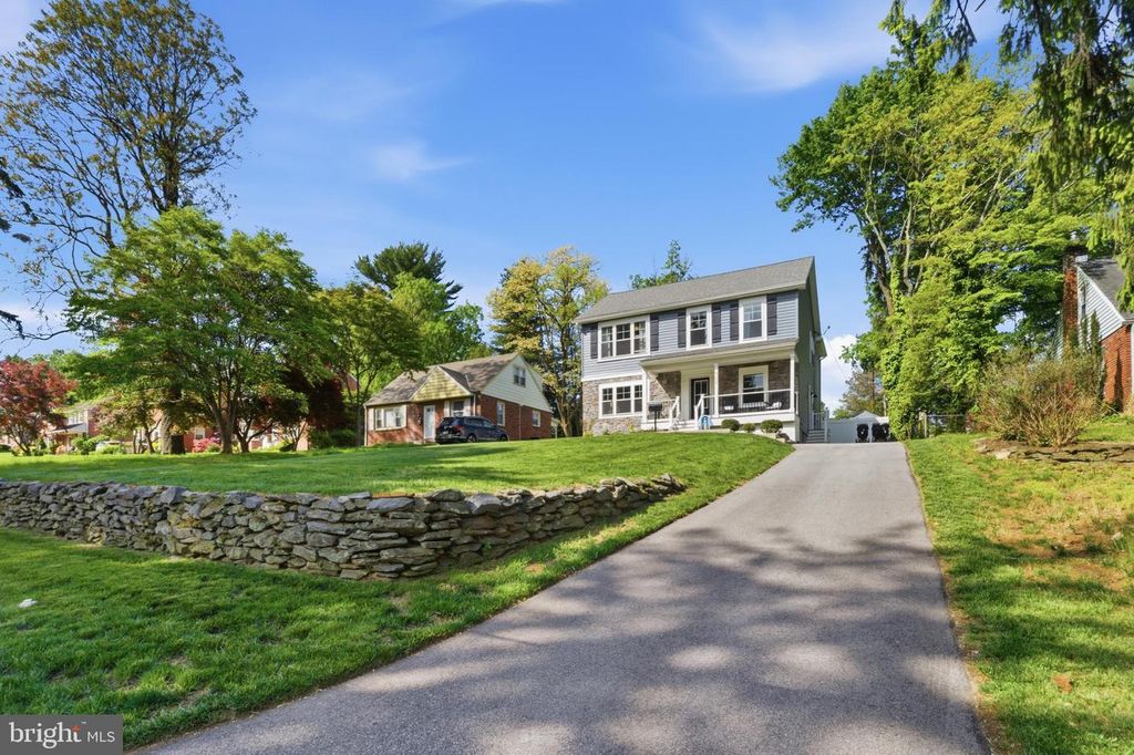 732 OAK WAY, Havertown, PA 19083