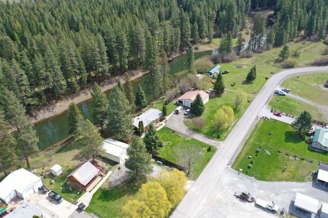 972 Lenora Dr, Usk, WA 99180