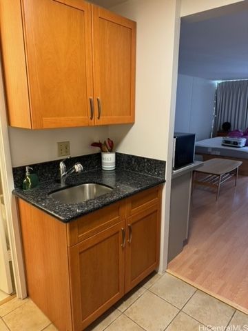 445 Seaside Avenue 1107, Honolulu, HI 96815