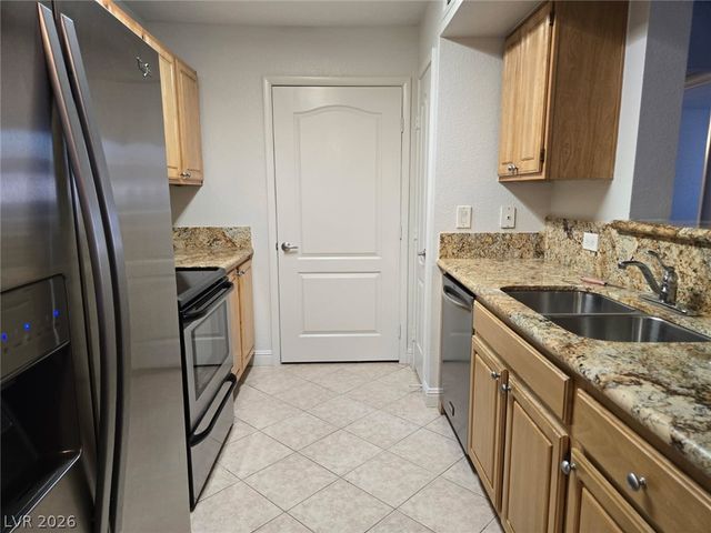 5055 West Hacienda Avenue 1192, Las Vegas, NV 89118