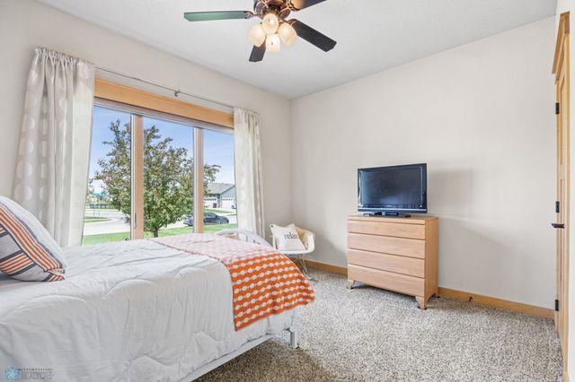 405 12th Street NE, Dilworth, MN 56529