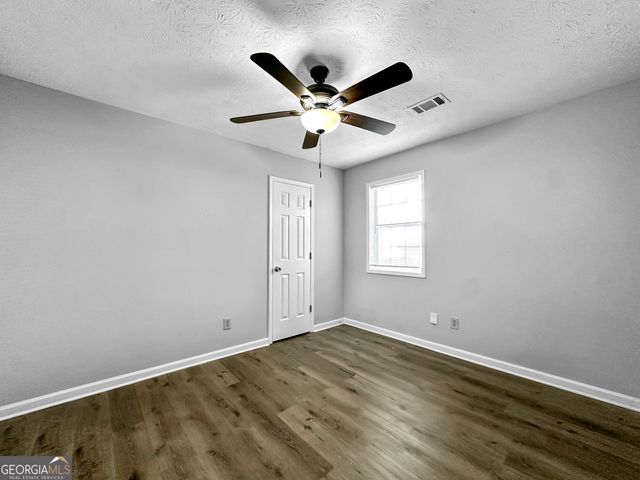 140 Landing Drive, Fayetteville, GA 30214