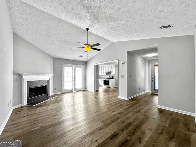 140 Landing Drive, Fayetteville, GA 30214
