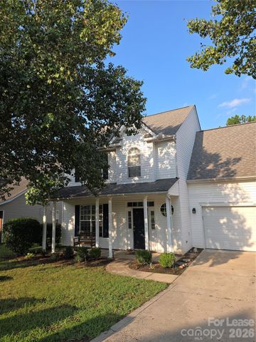 935 Woodington Lane, Charlotte, NC 28214