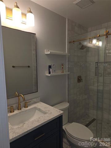 935 Woodington Lane, Charlotte, NC 28214