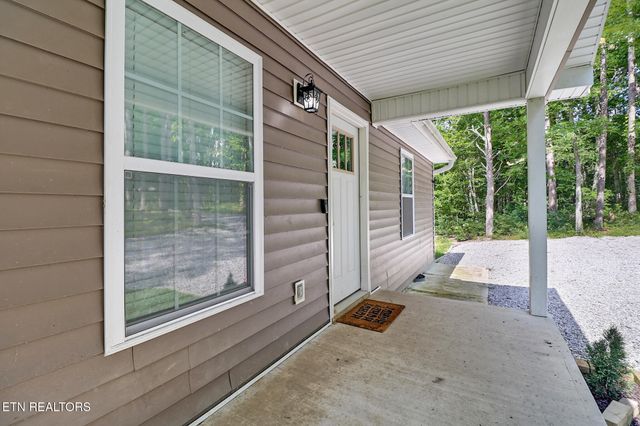152 Goney Rd, Grimsley, TN 38565