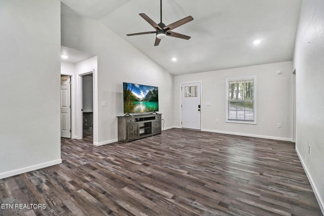 152 Goney Rd, Grimsley, TN 38565