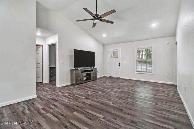 152 Goney Rd, Grimsley, TN 38565