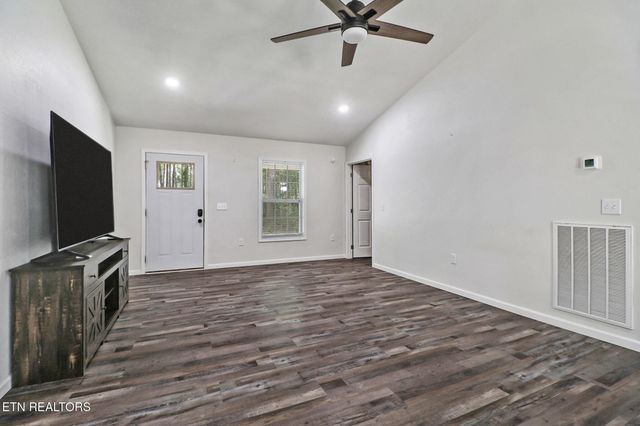 152 Goney Rd, Grimsley, TN 38565