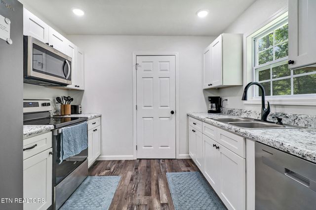 152 Goney Rd, Grimsley, TN 38565