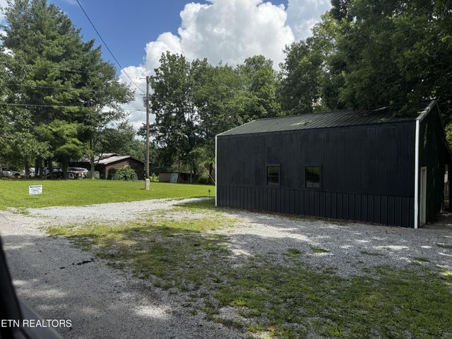 152 Goney Rd, Grimsley, TN 38565