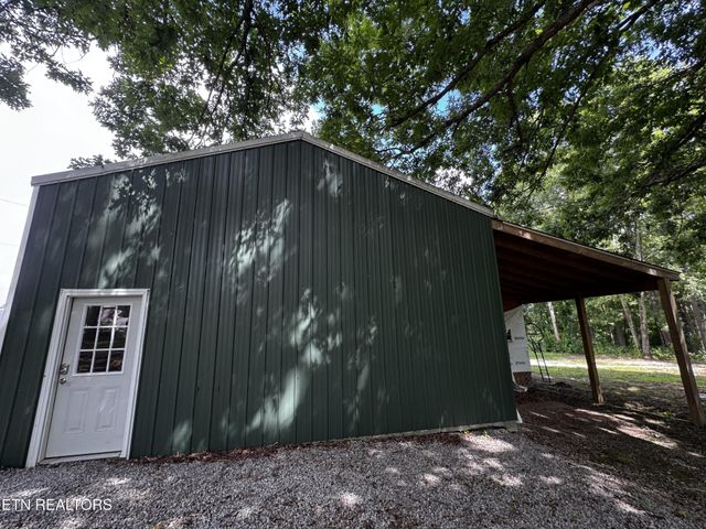 152 Goney Rd, Grimsley, TN 38565