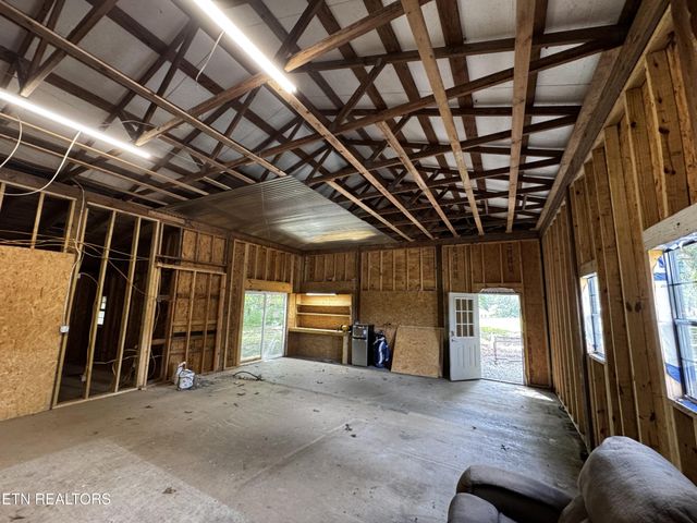 152 Goney Rd, Grimsley, TN 38565