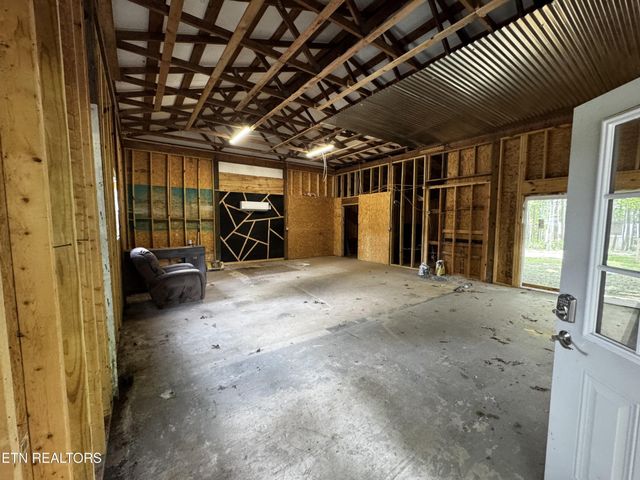 152 Goney Rd, Grimsley, TN 38565