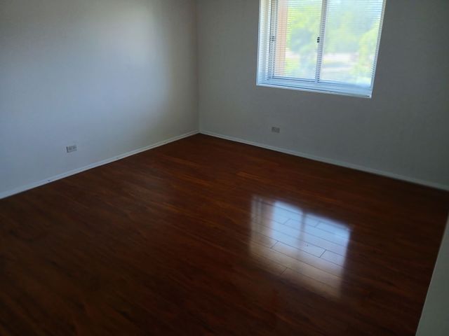 3223 W Parkway Drive 3A, Northbrook, IL 60062