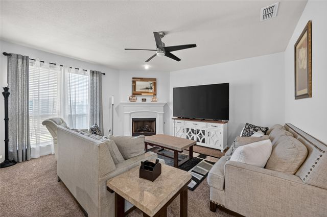 1118 Crest Ridge Drive, Glenn Heights, TX 75154