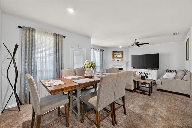 1118 Crest Ridge Drive, Glenn Heights, TX 75154