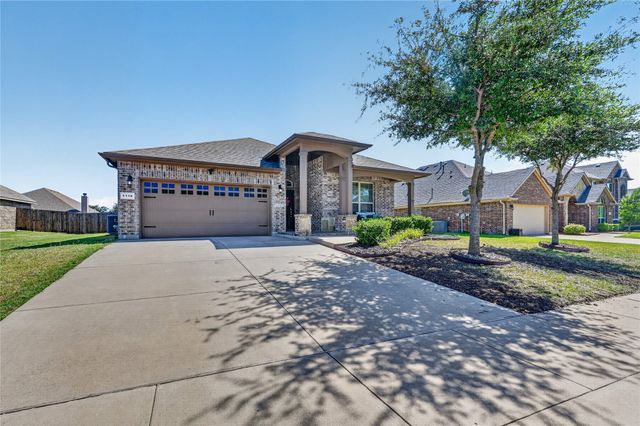1118 Crest Ridge Drive, Glenn Heights, TX 75154