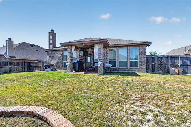 1118 Crest Ridge Drive, Glenn Heights, TX 75154