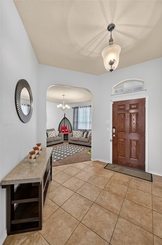 1118 Crest Ridge Drive, Glenn Heights, TX 75154