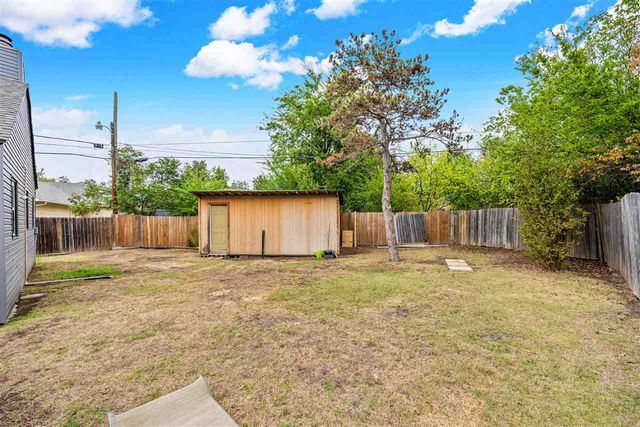 1211 NW Parkview Blvd, Lawton, OK 73507