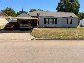 1211 NW Parkview Blvd, Lawton, OK 73507