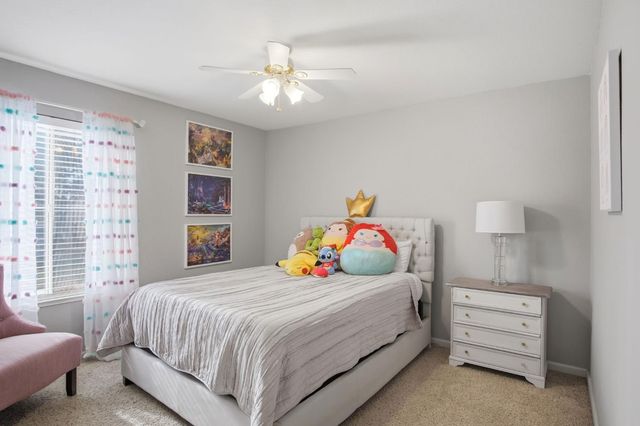 1044 Sandra St, Los Banos, CA 93635