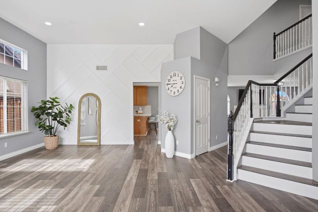 1044 Sandra St, Los Banos, CA 93635