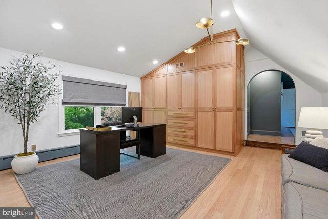 1234 FOREST HILL DR, Ambler, PA 19002