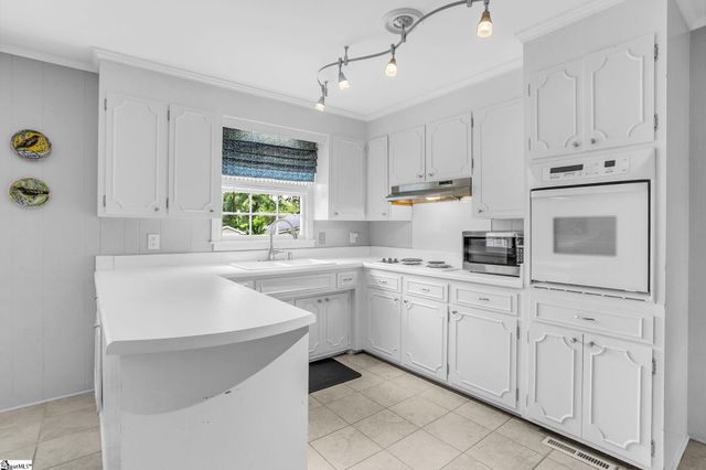 602 Wembley Road, Greenville, SC 29607
