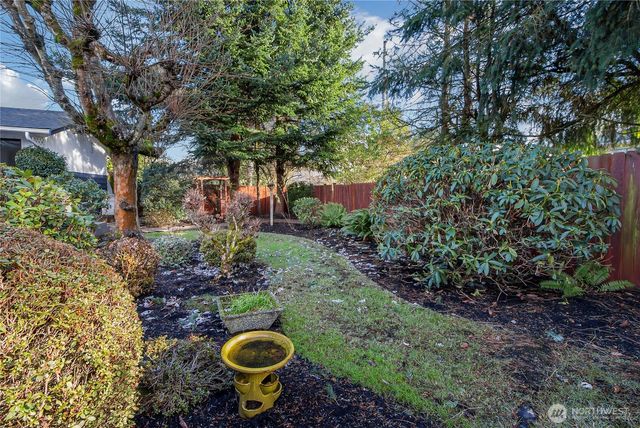 5218 S 11th St, Tacoma, WA 98465