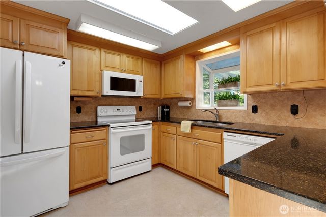 5218 S 11th St, Tacoma, WA 98465