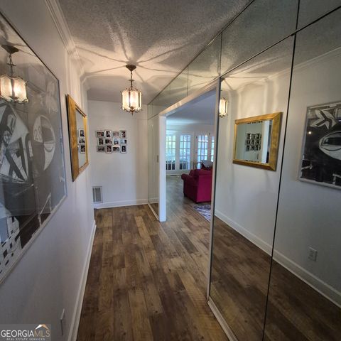 930 Hill Place, Macon, GA 31210