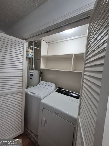 930 Hill Place, Macon, GA 31210