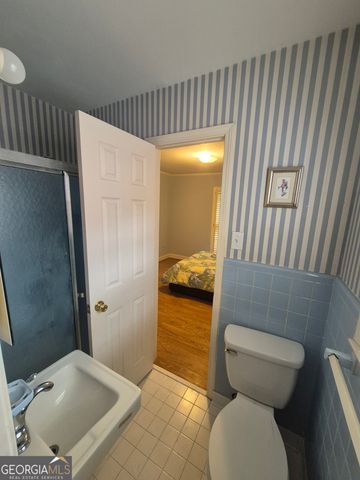 930 Hill Place, Macon, GA 31210